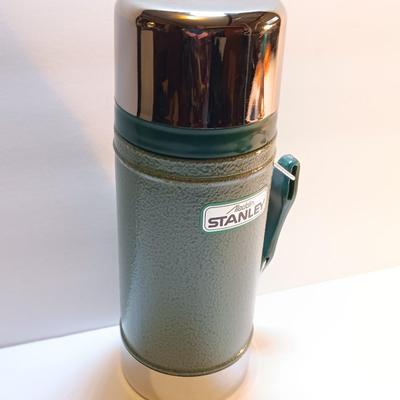 Vintage Aladdin Stanley thermos in near mint condition! No A -1850B 24 oz. wide mouth