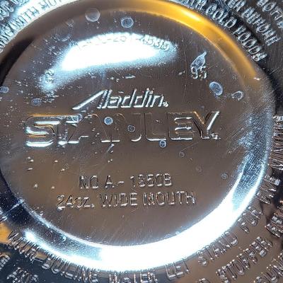 Vintage Aladdin Stanley thermos in near mint condition! No A -1850B 24 oz. wide mouth
