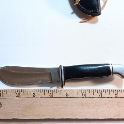 Nice BUCK 103 Skinner Fixed Blade Knife 8.5" with leather sheath