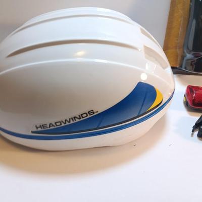 Vintage Headwinds Adult Bicycle Helmet with bicycle lights