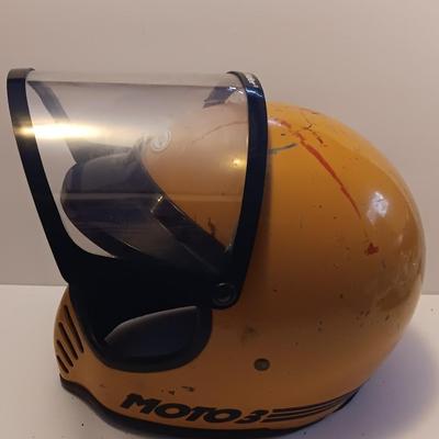 Vintage Bell helmet Moto 3 with snow rider shade - Snowmobiling fun!