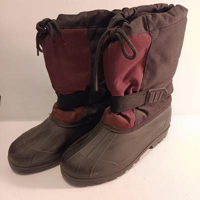 Original Rugged Outback Women's Snow Boots Size 6 made in Canada