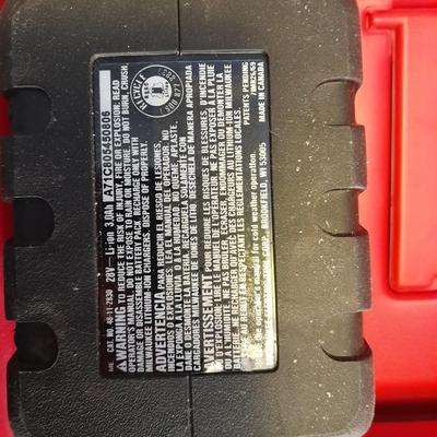 Milwaukee V28 1/2" 13 MM Hammer drill with case with battery and charger