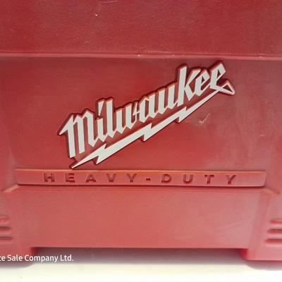 Milwaukee V28 1/2" 13 MM Hammer drill with case with battery and charger