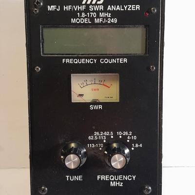 Frequency counter HF/VHF SWR Analyzer / Counter MFJ-249