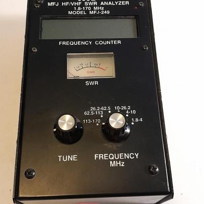 Frequency counter HF/VHF SWR Analyzer / Counter MFJ-249