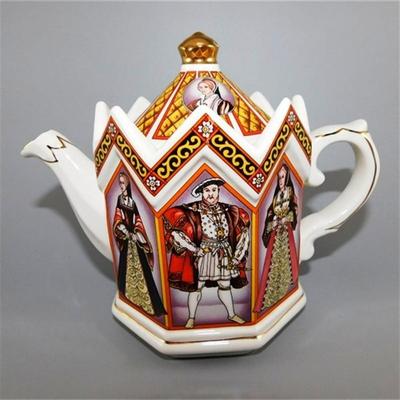 20 6" Sadler King Henry VIII and His Six Wives Tea Pot