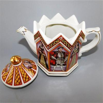 20 6" Sadler King Henry VIII and His Six Wives Tea Pot