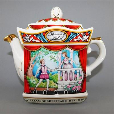 28 6" Sadler Romeo and Juliet Teapot