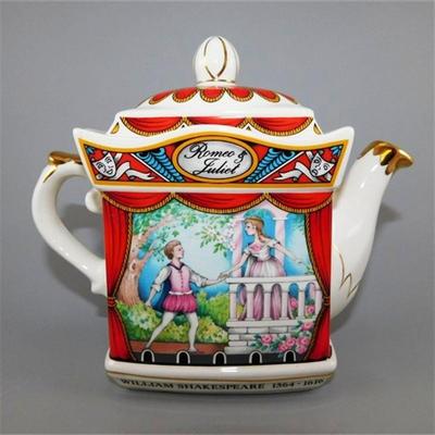 28 6" Sadler Romeo and Juliet Teapot