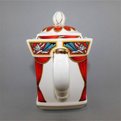 28 6" Sadler Romeo and Juliet Teapot