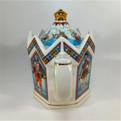 38 6" Sadler Elizabeth I Queen England Teapot