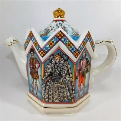 38 6" Sadler Elizabeth I Queen England Teapot