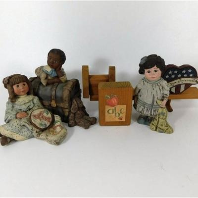 49 3 1/4" Sarah's Attic Lot of 5 - Children and Extras