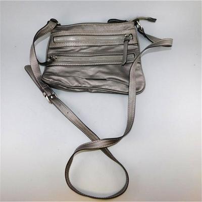 51 Nine West Metallic Gray Leather Cross Body Adjustable Strap PurseÂ ~ Looks New ~ No Wear