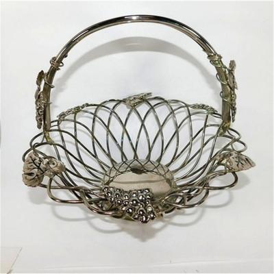 71 10 1/2" (with handle) Vintage Godinger Silverplated Grape Vine Centerpiece Basket Open Weave