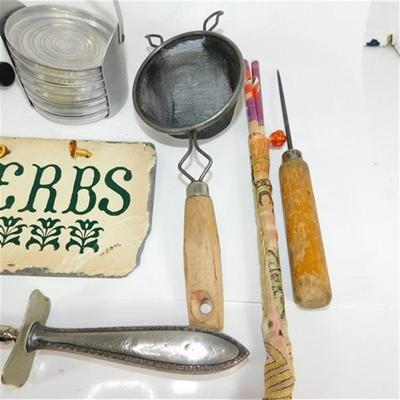 105 Misc. Lot of Kitchen Items and DÃ©cor