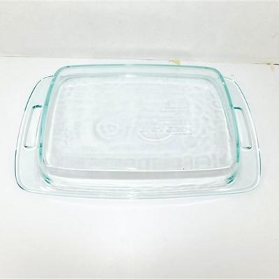 120 Pyrex 9 x 13 3QT Pan with Handles and Lid. Includes Oven Mitten and Silicone Square