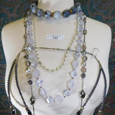 123 Better Jewelry Bulk Deal ~ Necklaces
