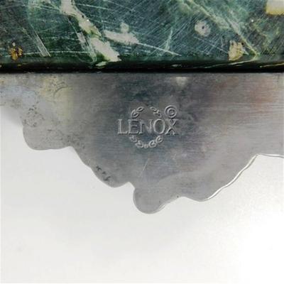 135 14" Lenox Marble and Silver Grapevines Cutting Board