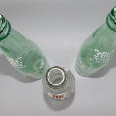 176 Lot of 3 Bottles+B33 2 Mr. Cola / Nehi `