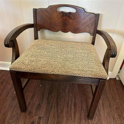 189 Vintage Wide Seat Sewing Bench