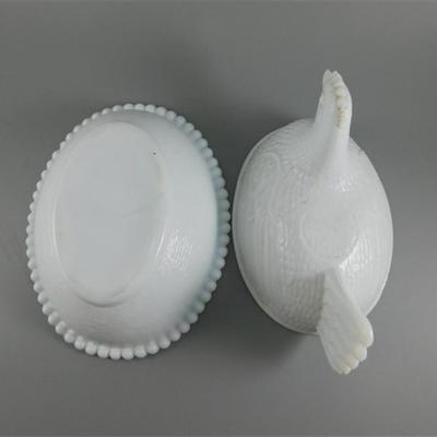 191 7" Milk Glass Hen on Nest