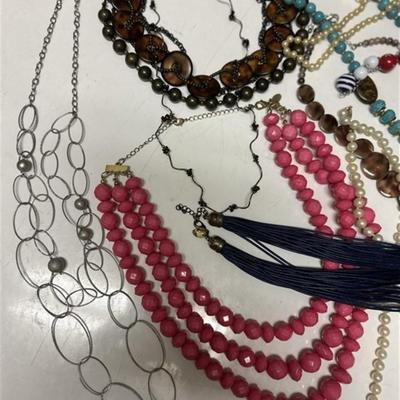 194 Large Lot Fashion Jewelry Bulk Lot ~ Mix