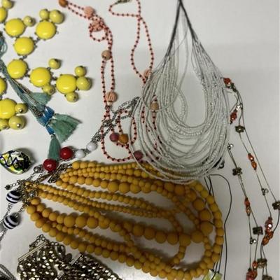 194 Large Lot Fashion Jewelry Bulk Lot ~ Mix