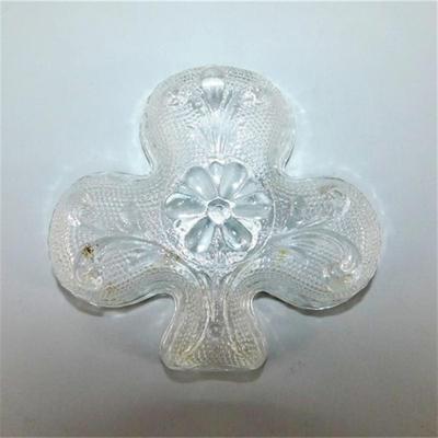 204 Lot of 2 Clover Items 4 3/8 Clover Vase / Small 4" Trinket Tray
