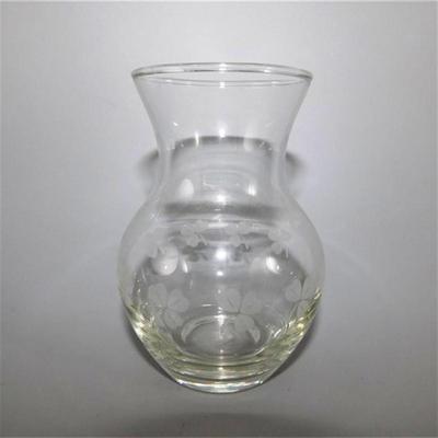 204 Lot of 2 Clover Items 4 3/8 Clover Vase / Small 4" Trinket Tray