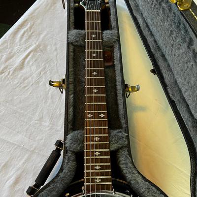 U844 Gold Tone GT-750 Deluxe Hard Rock Maple Neck 6-String Banjitar w/ Leather Case