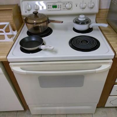  General Electric Spectra stove top and oven range