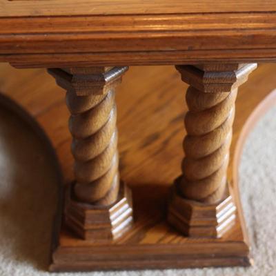 MERSMAN Coffee Table