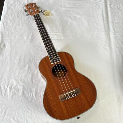 U851 Lohanu LU-7 Ukulele & Hawaiian Pyrography Toere Drum