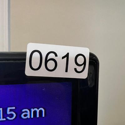 26" Samsung TV With Roku Streaming Stick