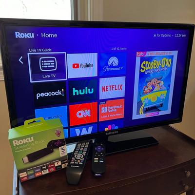 26" Samsung TV With Roku Streaming Stick