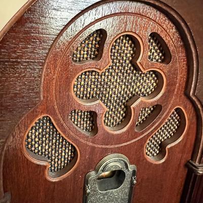 Thomas Collectors Edition Vintage Reproduction Radio