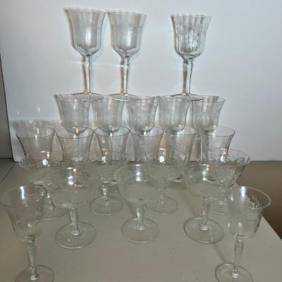 23 Piece Cut Crystal Stemware Set