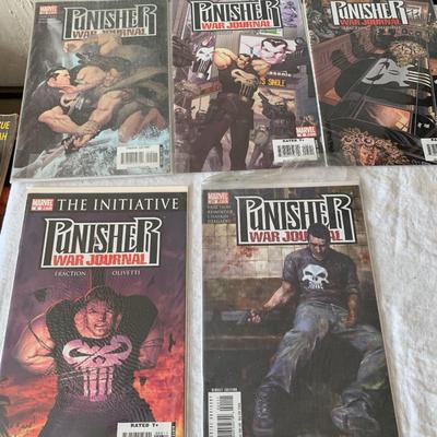Punisher War Journal comics Lot of 5 in sleeves
