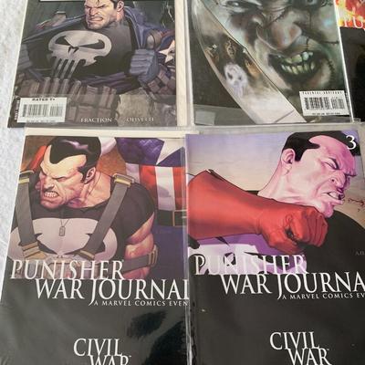 Punisher, War Journal 2 collection Lot of 5 in sleeves