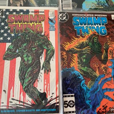 5 Swamp Thing comic books Lot in sleeves
