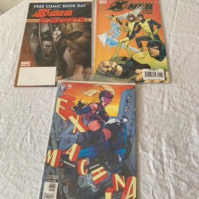 3 X-Men comic books in sleeves Lot