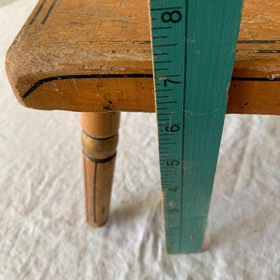 Sweet vintage wood step stool with painted flowes
