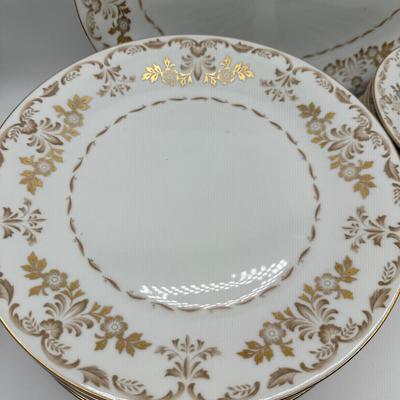 HARMONY HOUSE China Classique