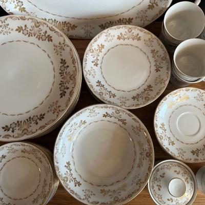 HARMONY HOUSE China Classique