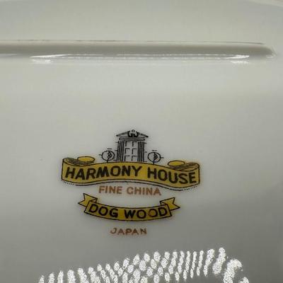 HARMONY HOUSE Fine China, Dog Wood (62 total)