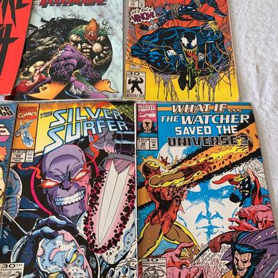 Batman, Predator 2 and more comics Lot of 8