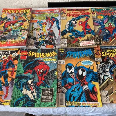 Spiderman Comics Lot of 8 books