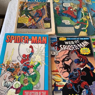 Web of Spiderman comics With Venom Lot of 8